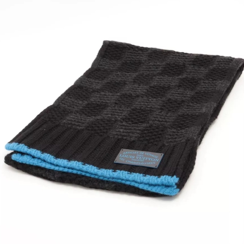 Louis Vuitton Echarpe Helsinki Taiga Articles De Voyage Cashemere Scarf M75904